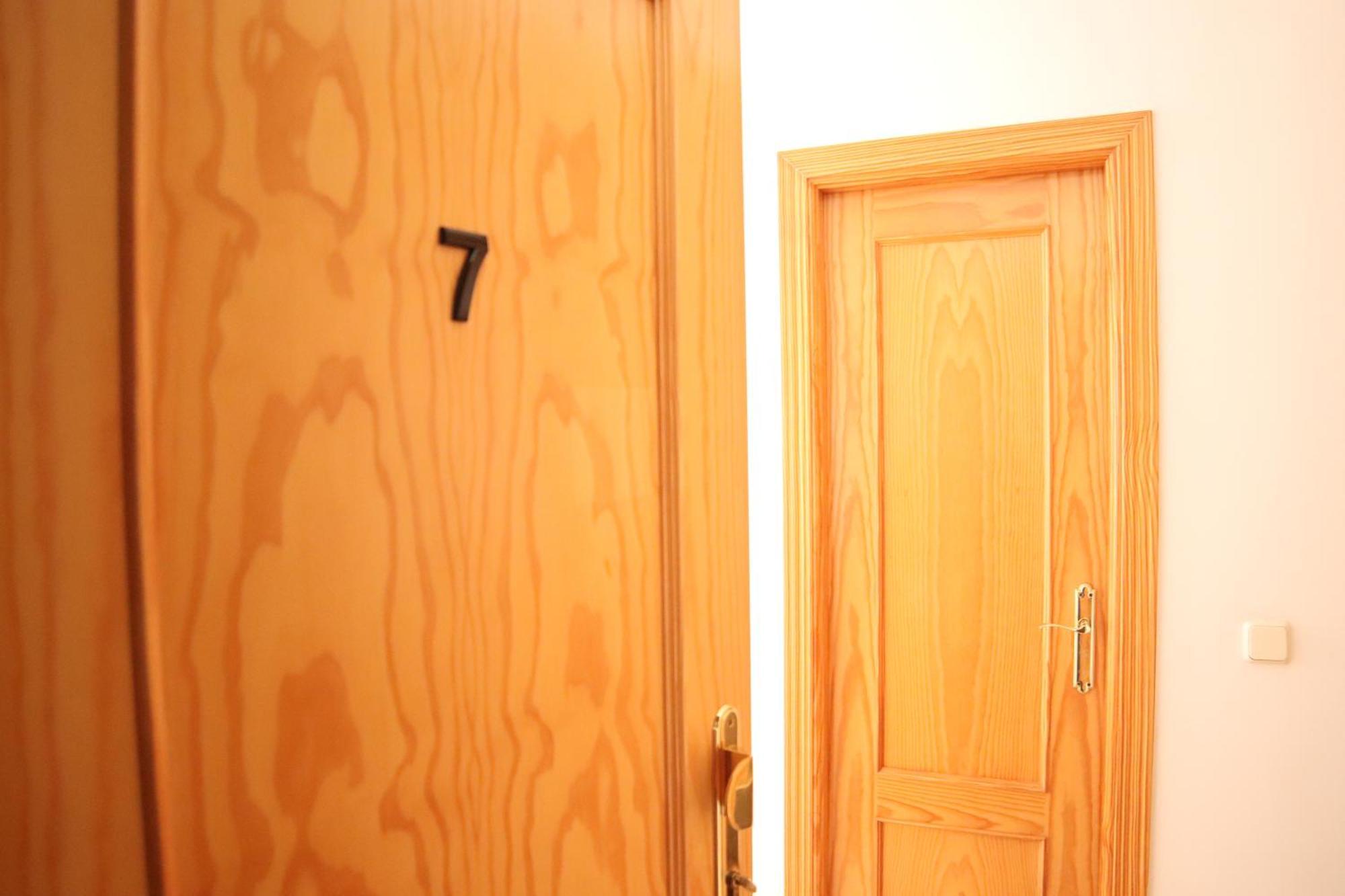 Hostal-Casa Rural Rosa-Nonna Сигуенца Стая снимка